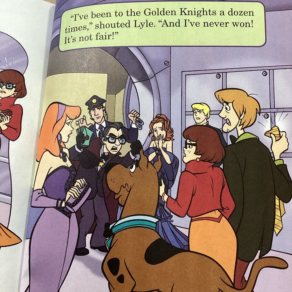 Three Book Bundle with Scholastic Scooby Doo - Picture 6 of 11